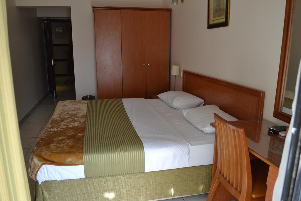 Tara Hotel Llc Дубай Экстерьер фото