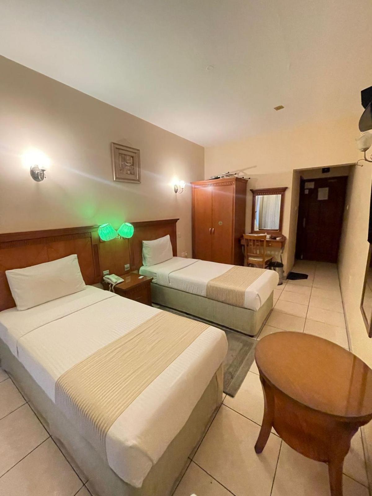 Tara Hotel Llc Дубай Экстерьер фото