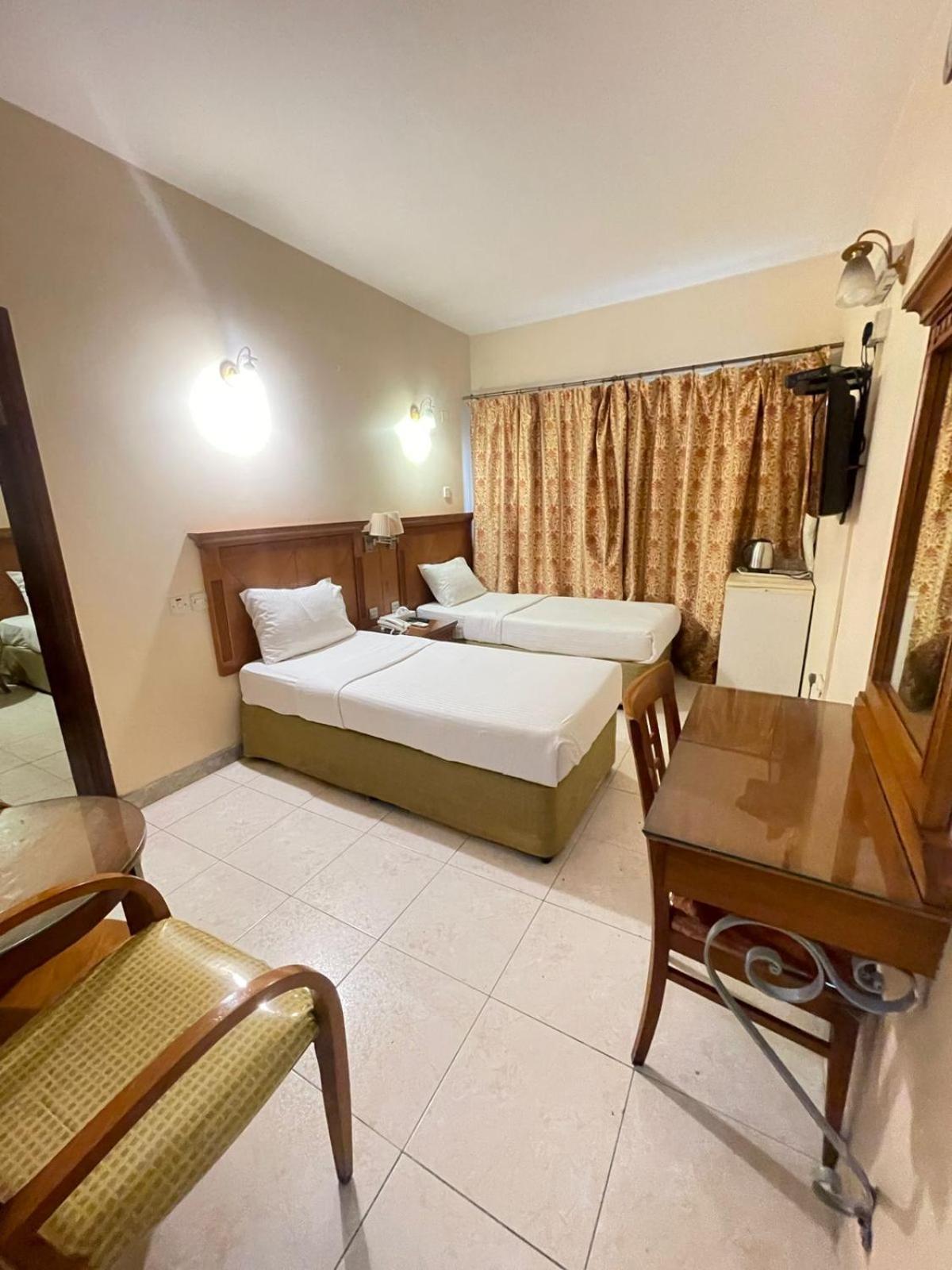 Tara Hotel Llc Дубай Экстерьер фото